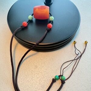 Beeswax pendant, imitation beeswax